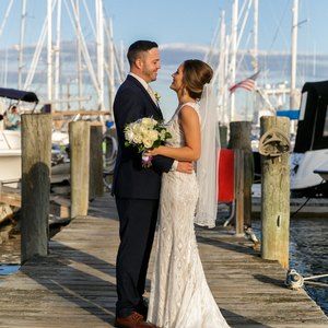 Meet your Posher, Caitlin